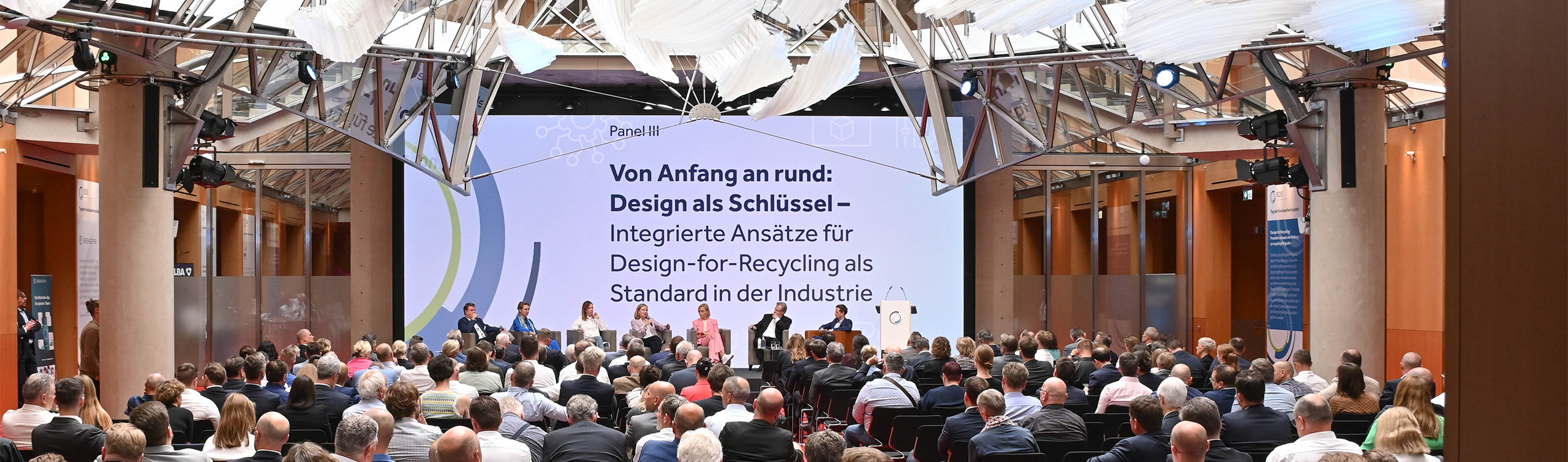 Bundesumweltminister kündigt Sofortprogramm für Kreislaufwirtschaft an